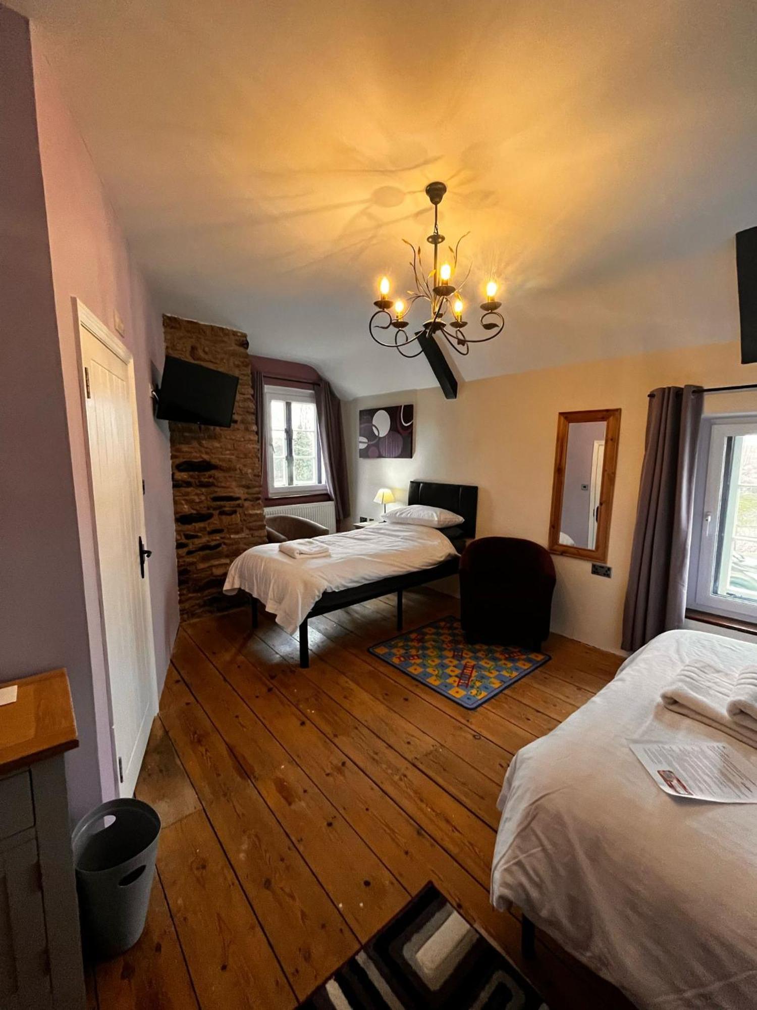 Old Manor House Bed & Breakfast Axbridge Exterior foto