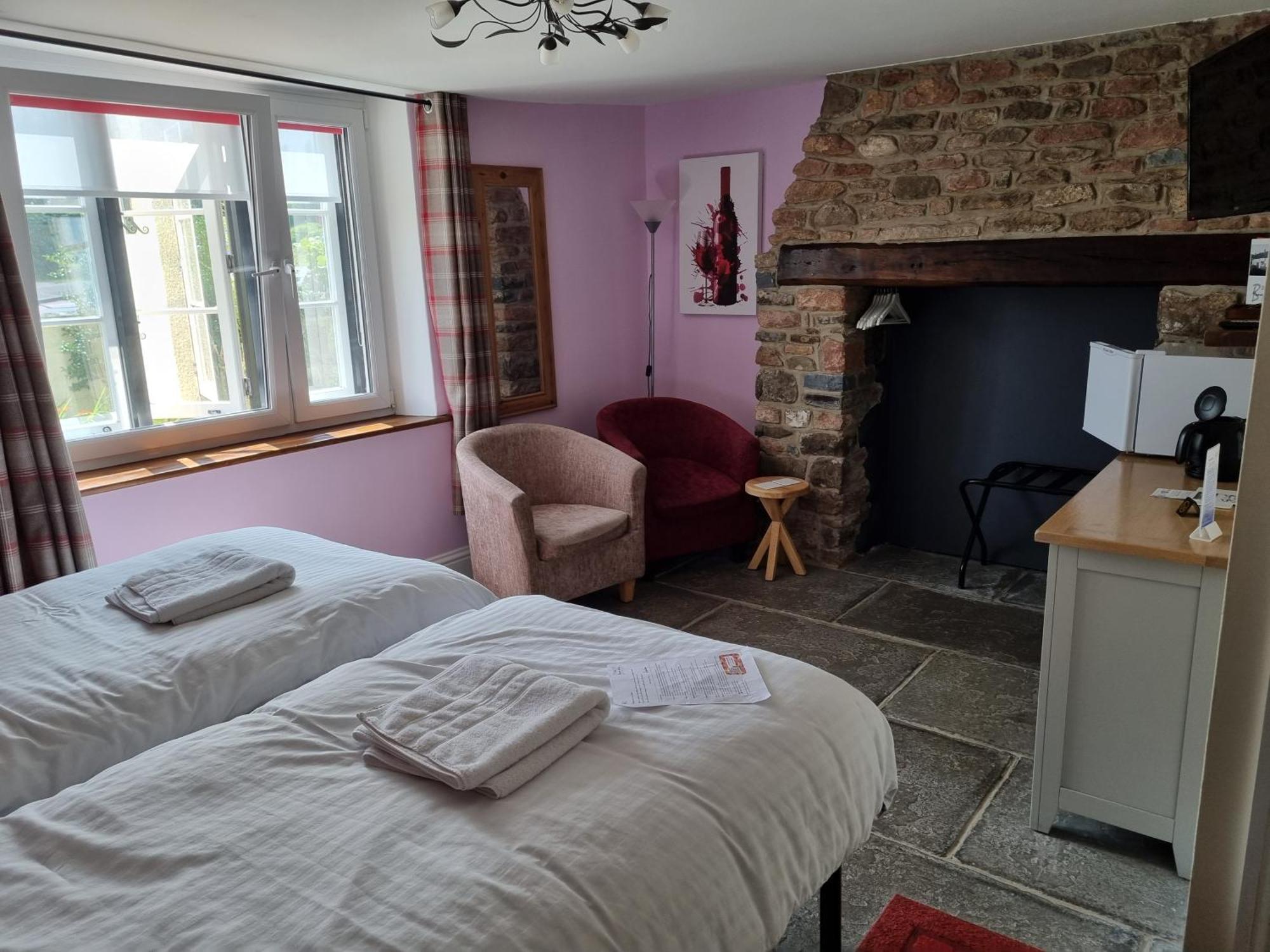 Old Manor House Bed & Breakfast Axbridge Exterior foto